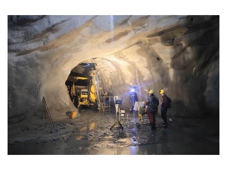 Foreuse hydraulique jumbo, CYTC76  (pour l’exploitation minière)