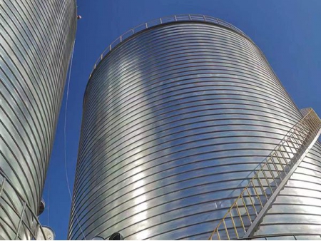 Silos à fond plat