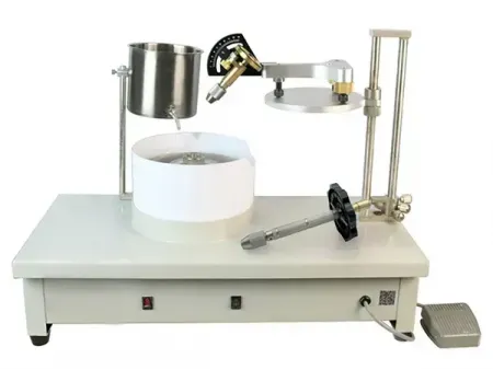 Machine à facettes pour pierres précieuses / Facetteuse