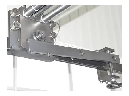 Machine de lamination automatique à grande vitesse pour carton ondulé