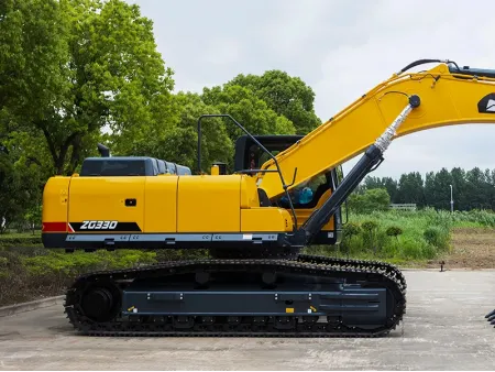 ZG330  Pelle sur Chenilles