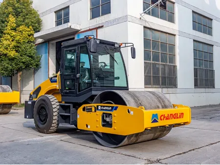 GYS08J  Rouleau vibrant monocylindre / Compacteur de sol