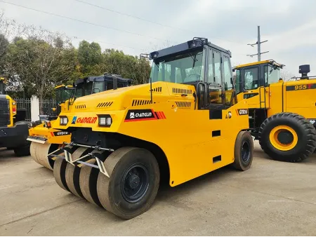 GYR16  Compacteur sur pneumatiques