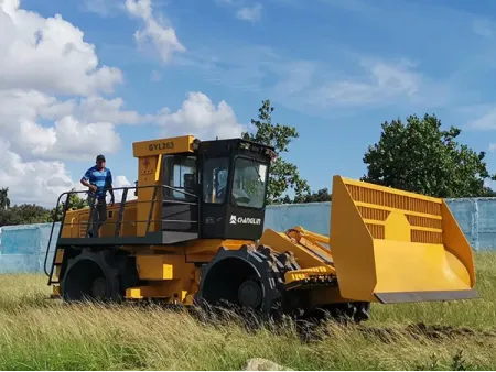 GYL263  Compacteur de Décharge