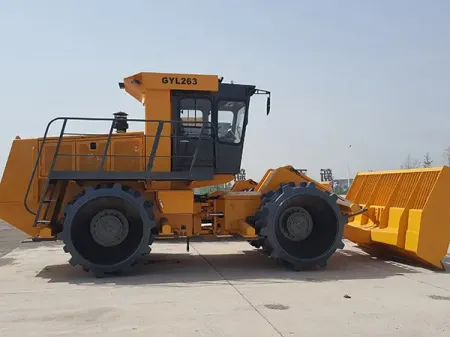 GYL263  Compacteur de Décharge