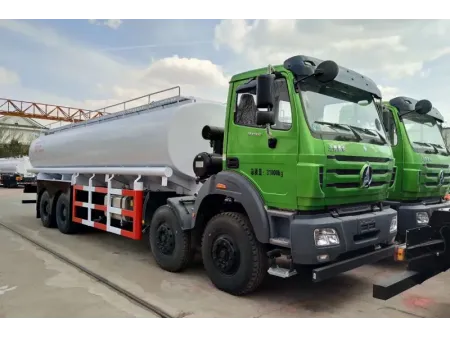 Camion-citerne à eau 8×4