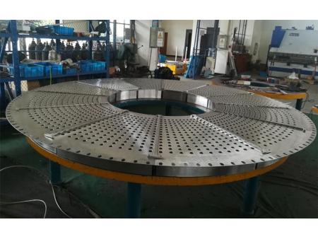 Moule rotatif 14 travées inox pour bâtonnets de crème glacée