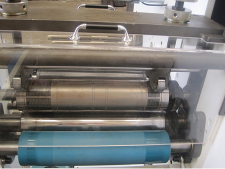 Machine de découpe rotative  (modèle YMQA-320, découpeuse rotative pour la production d’étiquettes)