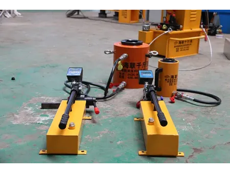 Extractomètre hydraulique / Testeur d'ancrage