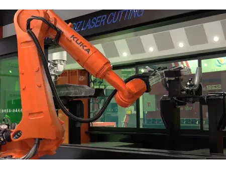 Machine de découpe laser 3D double station à 16 axes