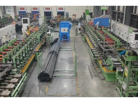 Ligne de soudage laser à grande vitesse pour tubes (Laminoirs de tubes et tuyaux)