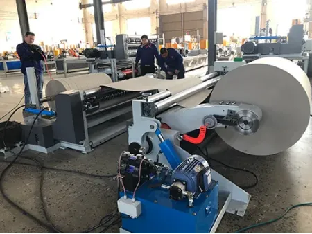 Machine de fabrication de mandrins papier