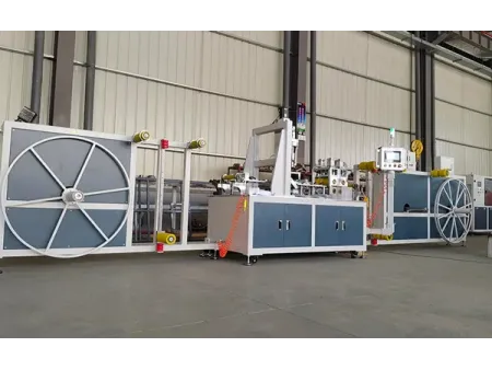 Ligne d’extrusion de gaines plates avec sorties pré-installées
