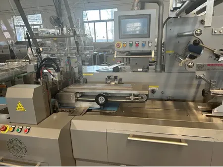 Machine de conditionnement horizontal sans barquette SF-CW