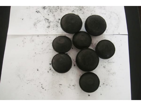 Presse à briquettes en tourbe