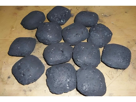 Presse à briquettes en charbon de bois