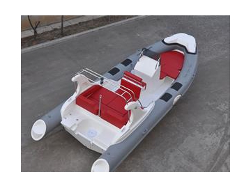 Bateau pneumatique rigide 660B