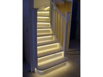 Ruban LED avec détecteur de mouvements pour escalier