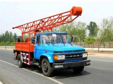 Foreuse hydraulique sur camion