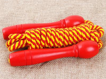 Corde à sauter en bois