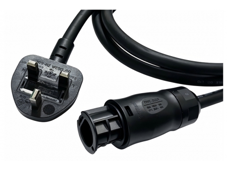 Câble solaire AC avec fiche Type G et connecteur BC01