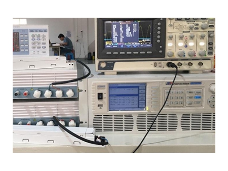 Source d'alimentation CA programmable monophasée / Alimentation programmable AC à découpage monophasée série SP-300