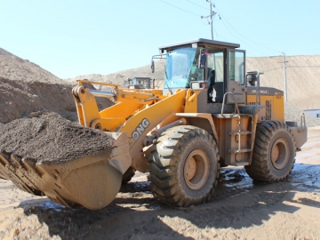Chargeuse frontale JGM758