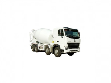 Camion malaxeur 8x4