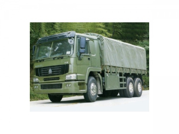 Camions militaires pour le transport des troupes