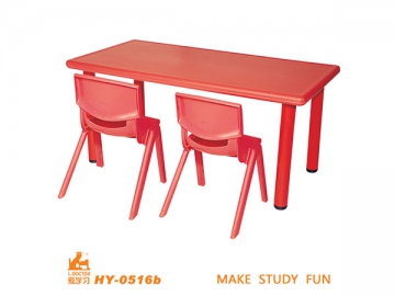 Table carrée pour enfants