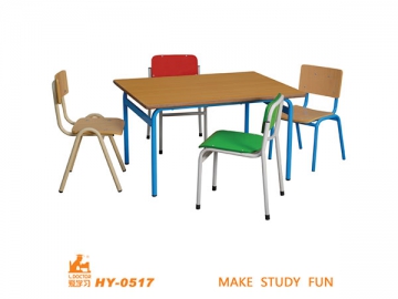 Table carrée pour enfants