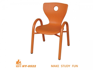 Chaise plastique pour enfants