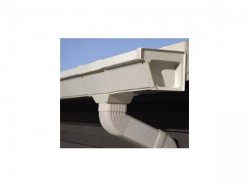 Bâtiment à structure en acier