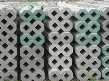<strong>Moules pour blocs de béton</strong>