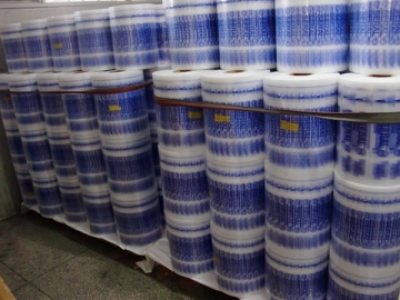 Film imprimé  (pour sachets de liquide)