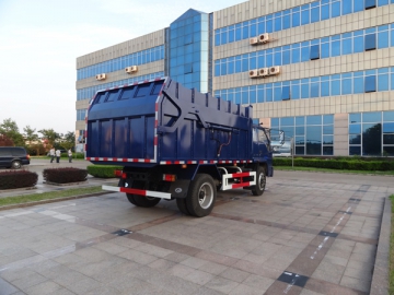 Camion à ordures fermé 10 m³