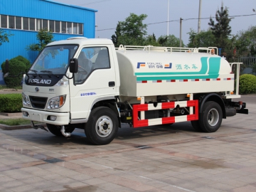 Camion arroseur 5 m³