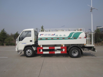 Camion arroseur 5 m³