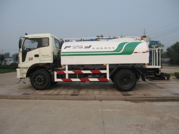 Camion arroseur 8 m³