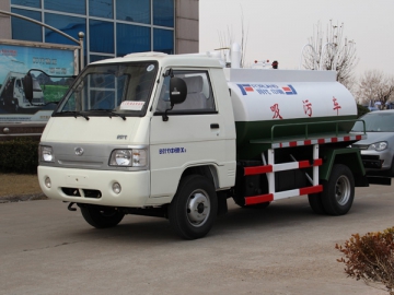 Camion aspirateur 2 m³