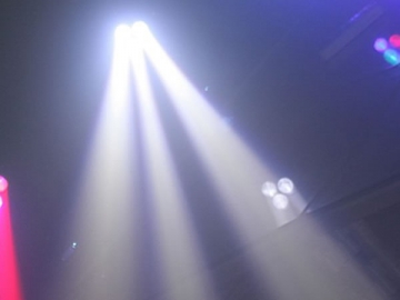 Lyre beam LED bidirectionnelle en rotation libre YR-680E-IIIB