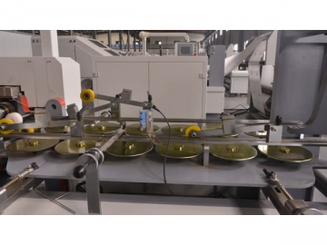 Machine de fabrication de sacs en papier<small>(sacs en papier avec poignée renforcée)</small>