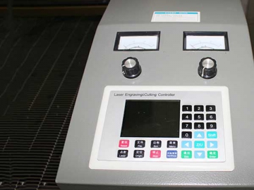 <strong>Machine de découpe laser</strong> à alimentation automatique série ETF