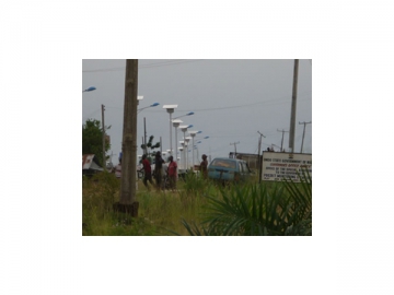 Lampadaire solaire (batterie en tête de mât)